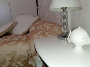 Anthea Boutique Rooms Felline